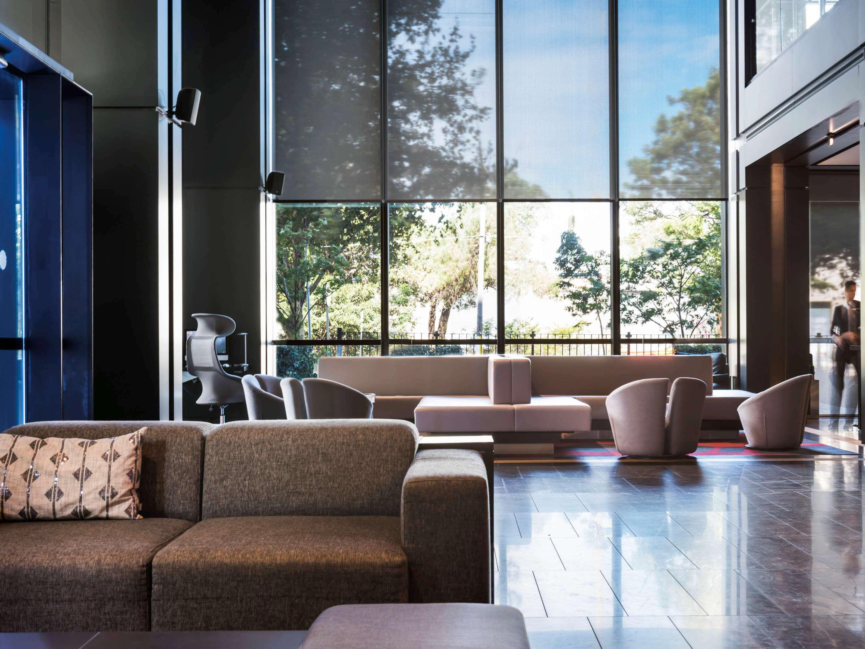 Pullman Sydney Airport Hotel Kültér fotó The lobby of the hotel