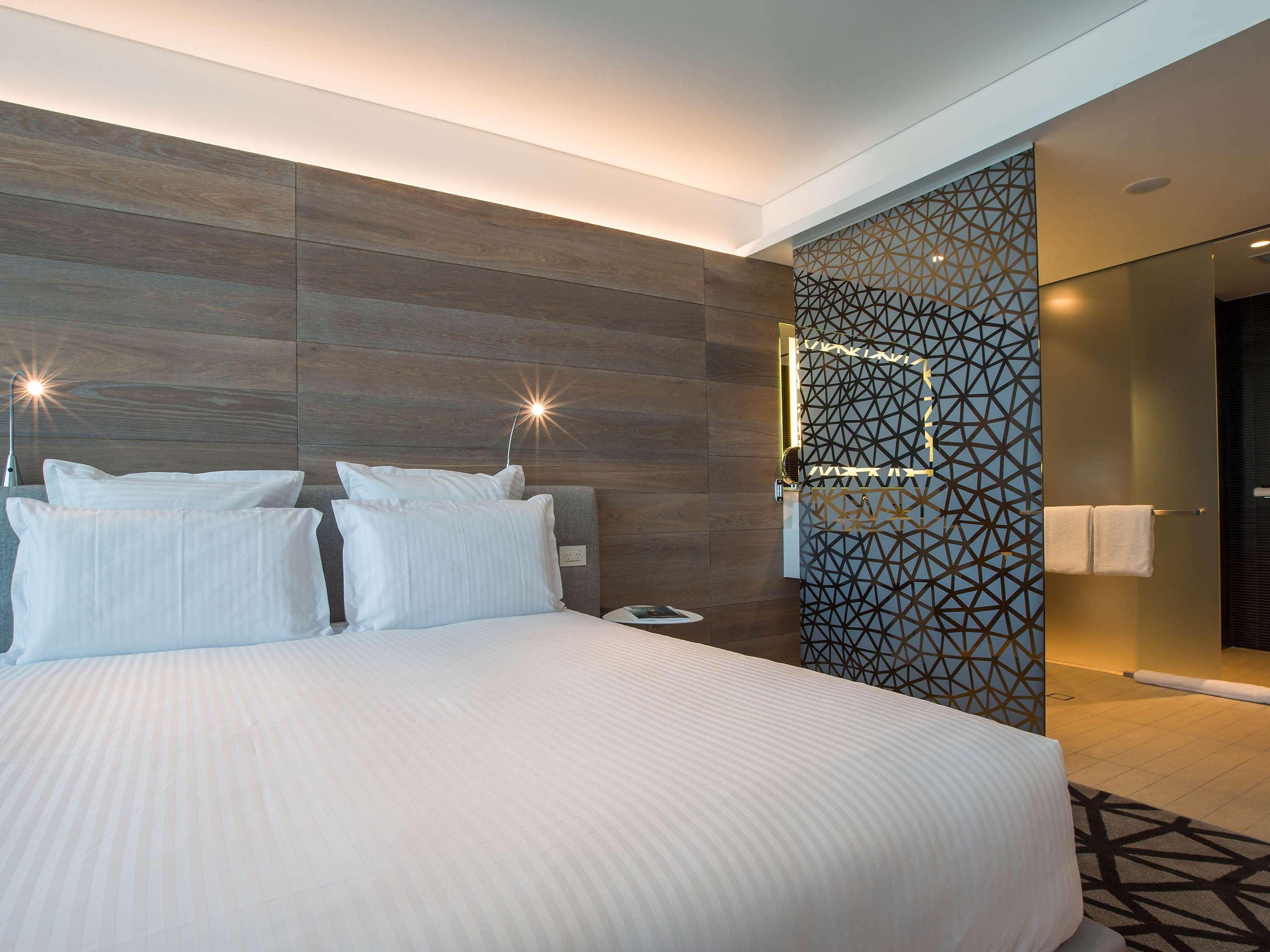 Pullman Sydney Airport Hotel Kültér fotó Deluxe room